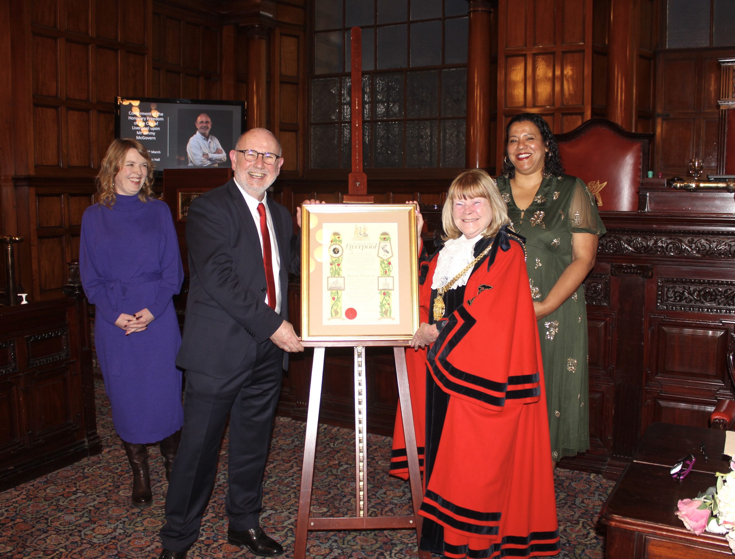 Jimmy McGovern receivs the Freedom of Liverpool